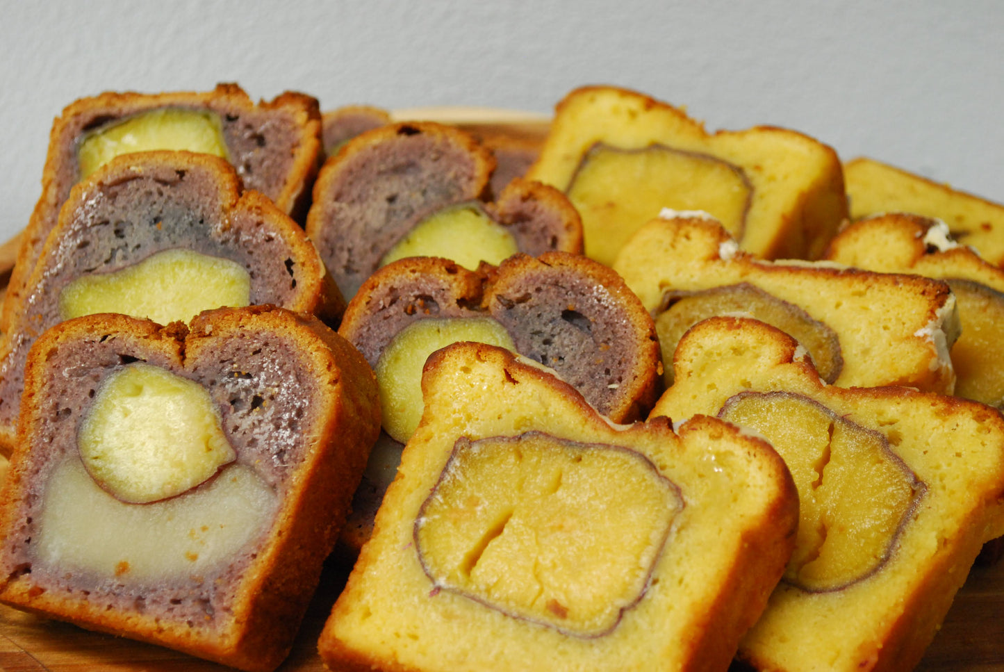 まるごとおいもケーキ（カット）　プレーン＆紫芋